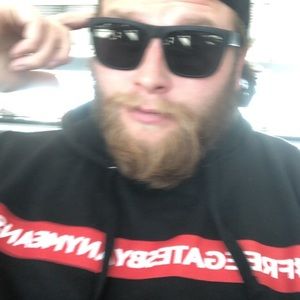 Meet your Posher, Alex